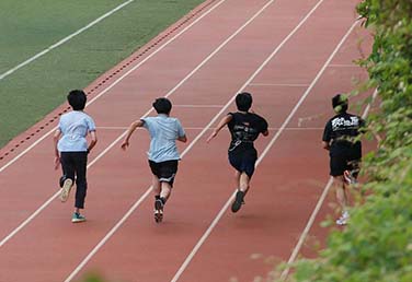 积极开辟青少年体育新路径