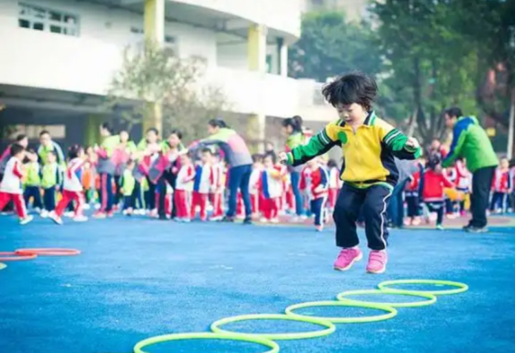 如何让体育活动成为幼儿成长“标配”？